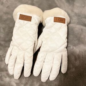 Ugg Gloves